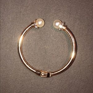 Gold bracelet